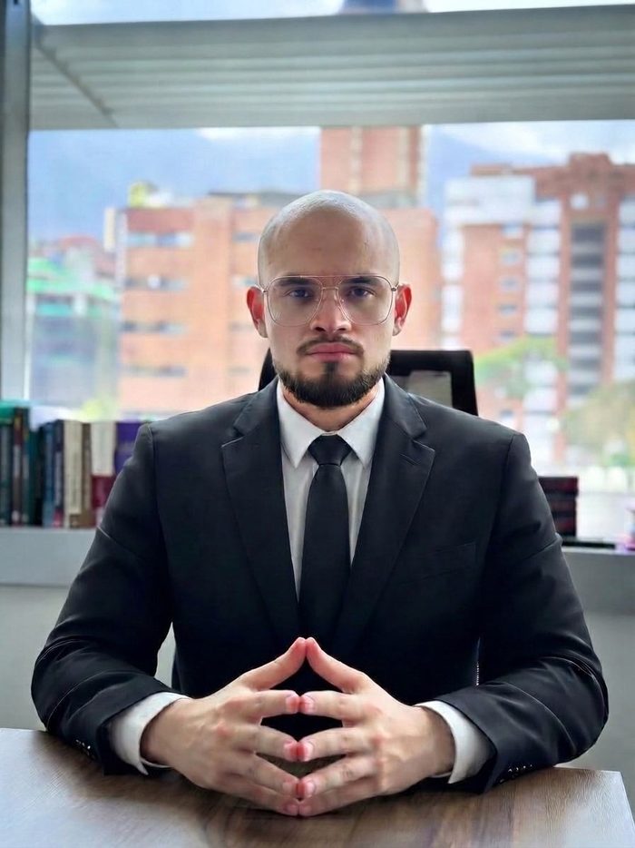 Hernan E. Araujo Martinez